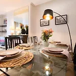 6 Guests Flat Champs Elysees 2 Bdr Παρίσι