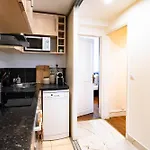 6 Guests Flat Champs Elysees 2 Bdr Διαμέρισμα