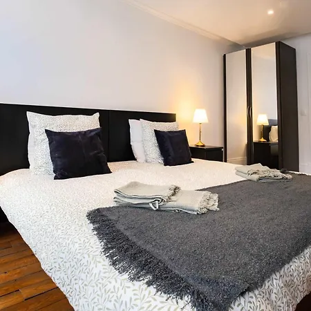 6 Guests Flat Champs Elysees 2 Bdr Paris