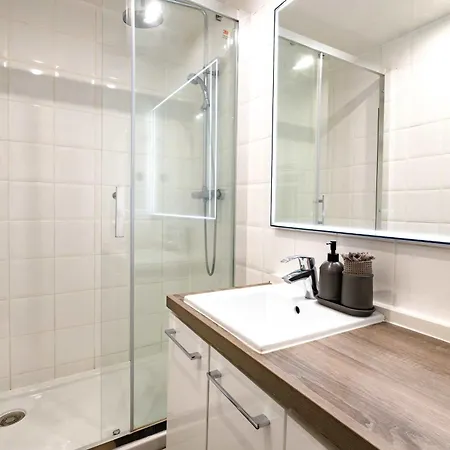 6 Guests Flat Champs Elysees 2 Bdr דירה פריז