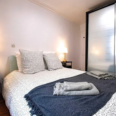 6 Guests Flat Champs Elysees 2 Bdr *