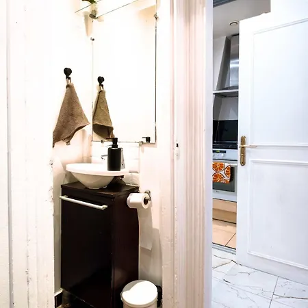 6 Guests Flat Champs Elysees 2 Bdr * פריז